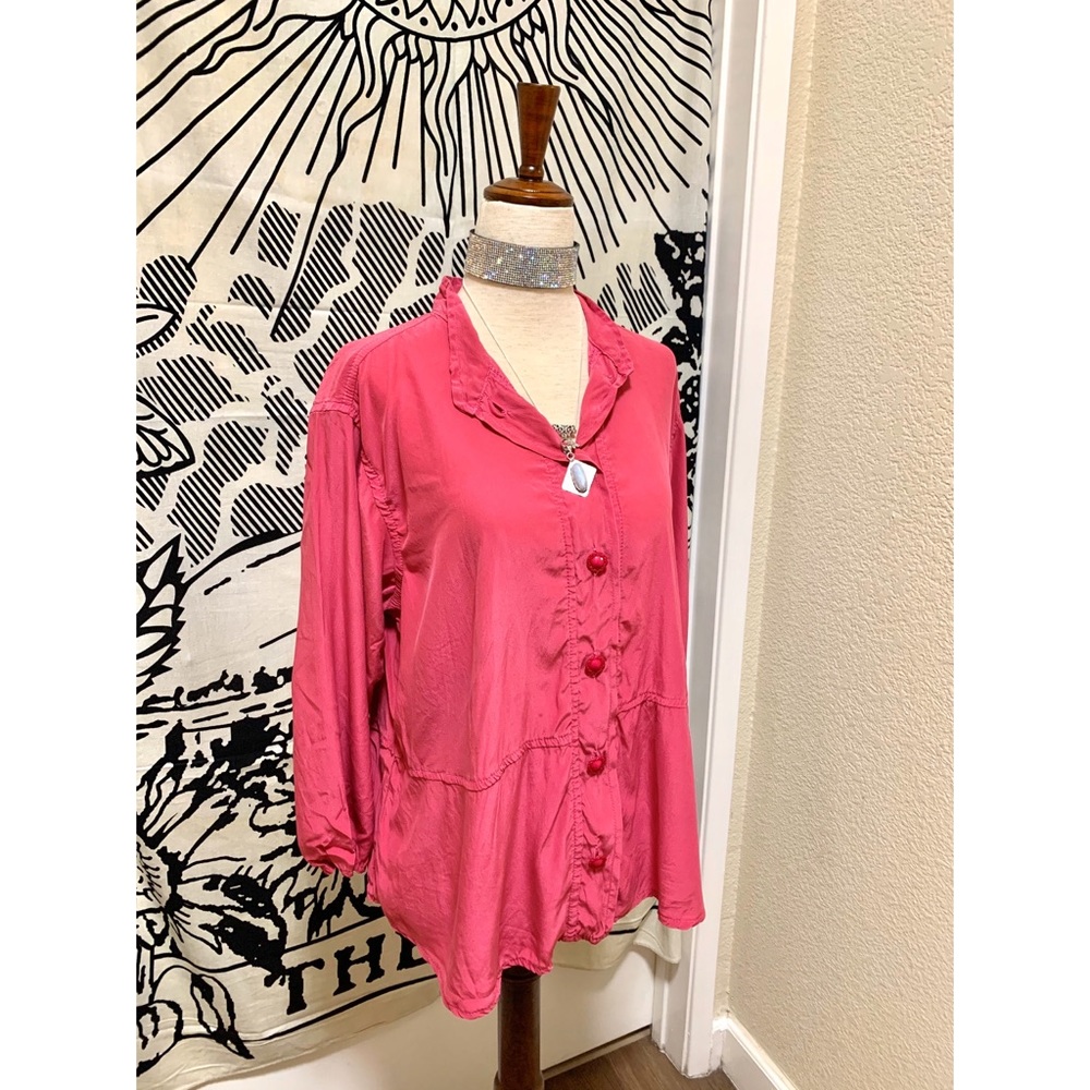 🌈 Amazing Vintage Silk top - Picture 3 of 8